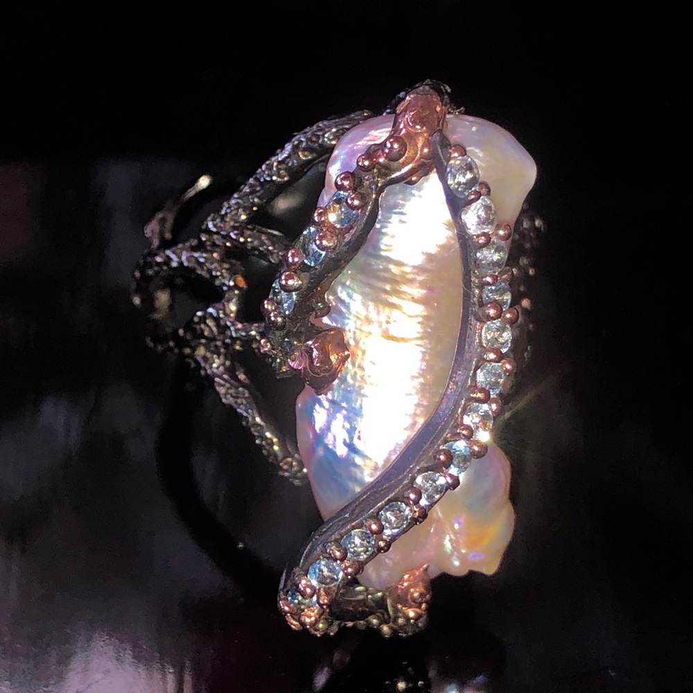 Natural Baroque Pearl and genuine  blue Topaz ring